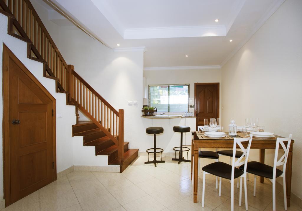 Ashford Villas Cosy Beach Pattaya Extérieur photo