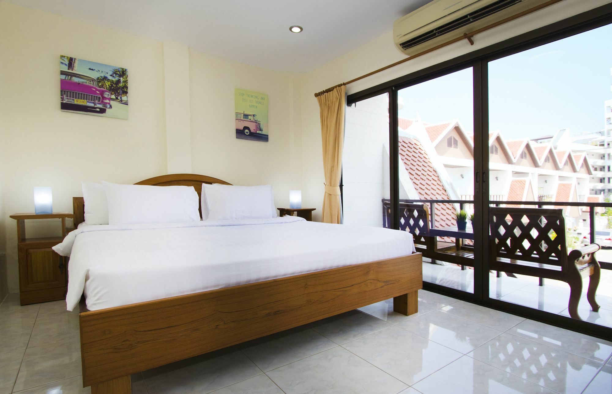 Ashford Villas Cosy Beach Pattaya Extérieur photo