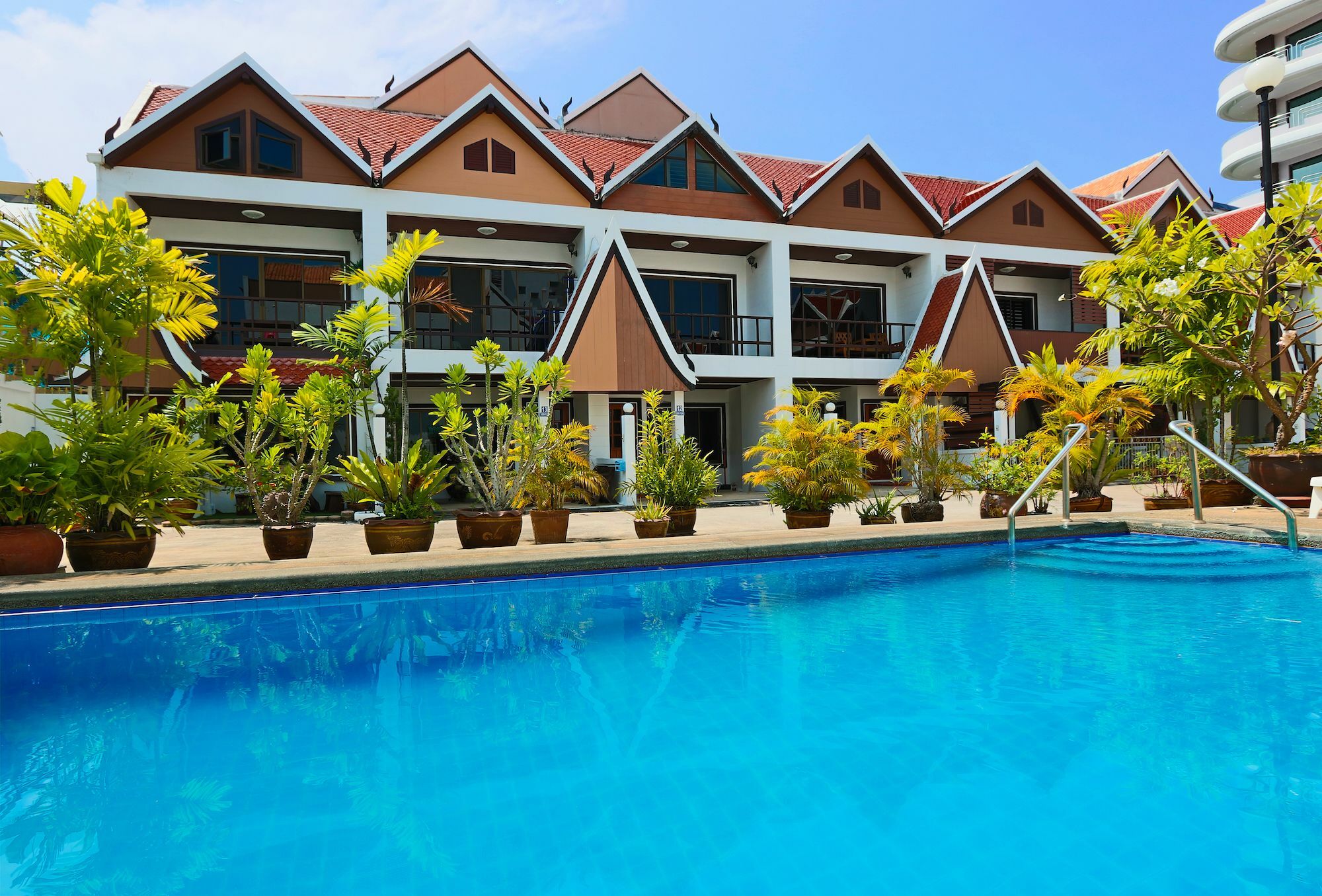 Ashford Villas Cosy Beach Pattaya Extérieur photo